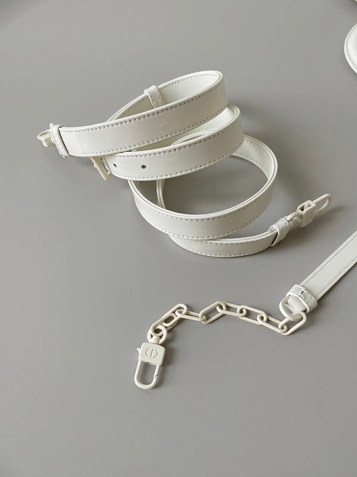 Dior Lady D-Joy Medium Bag Knockoff in White Calfskin with Diamond Motif — image 9