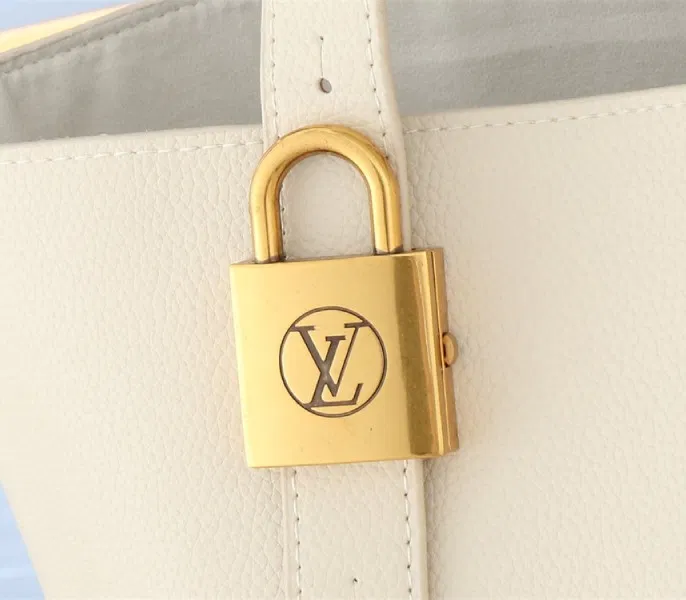 Louis Vuitton Low Key Cabas MM Bag In Quartz White — image 9