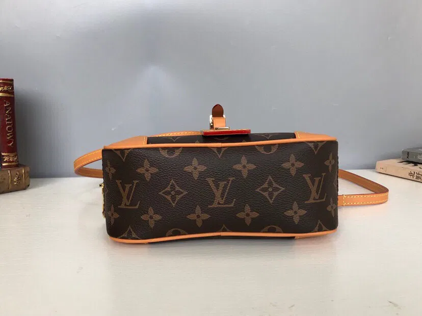 LV DEAUVILIE — image 4