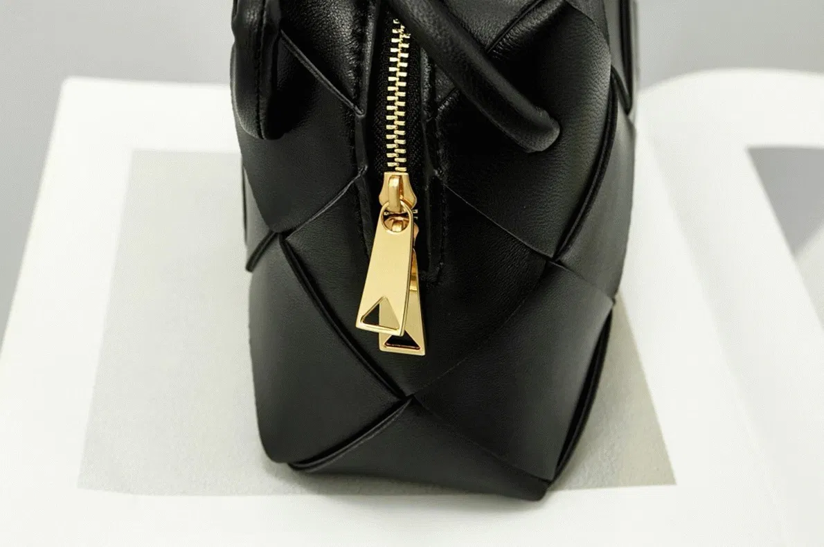 Bottega Veneta Small Cassette Camera Bag Black — image 6