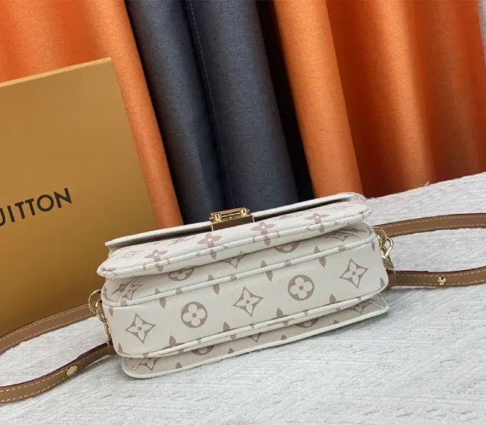 Louis Vuitton Monogram Dune Canvas Metis East West Pochette — image 4