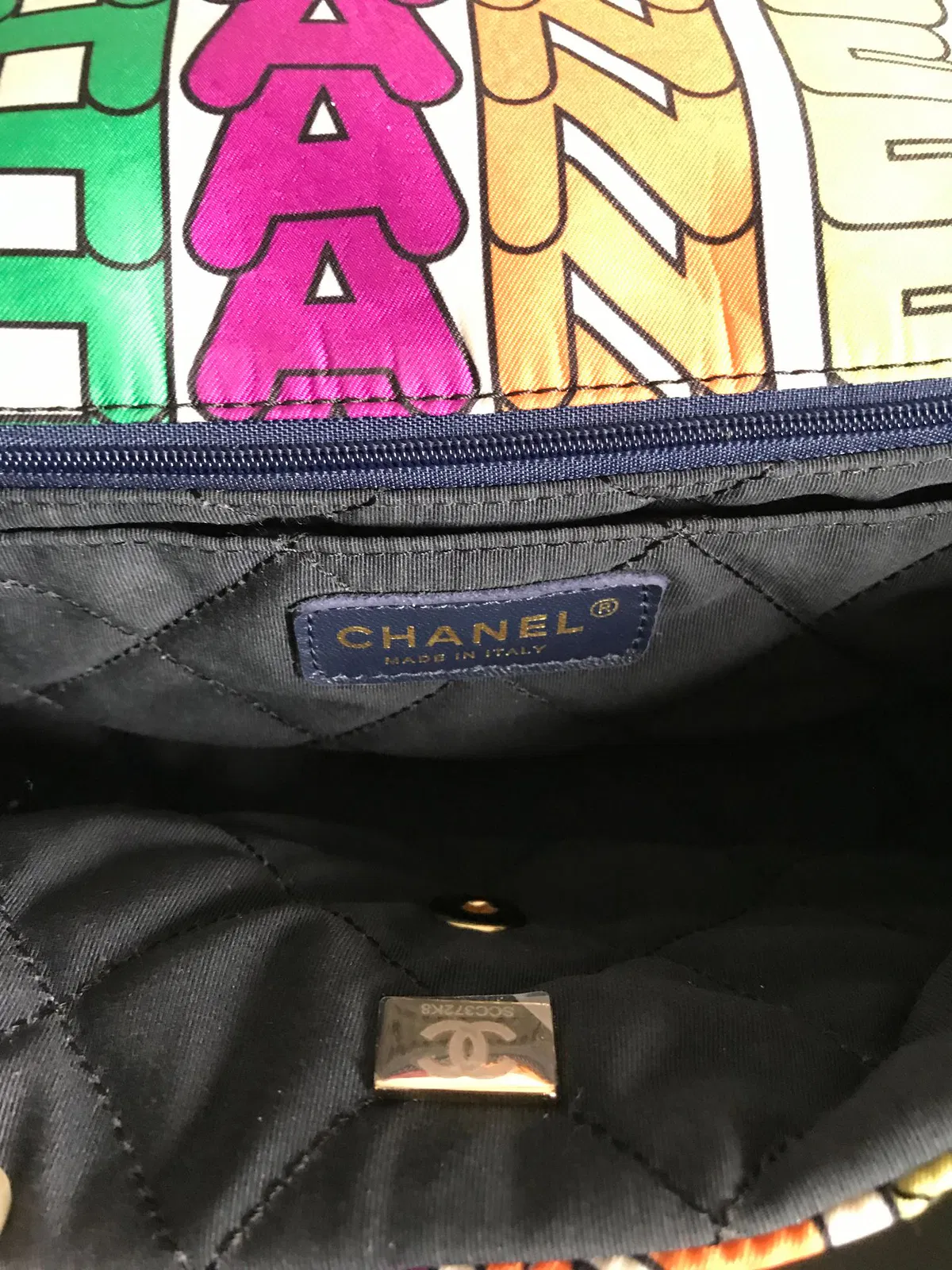 CHANEL FLAP BAG — image 3