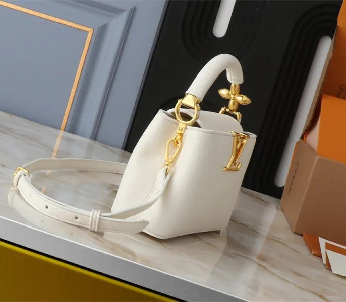 Louis Vuitton Capucines Mini Capucines Handbag In Quartz White — image 3