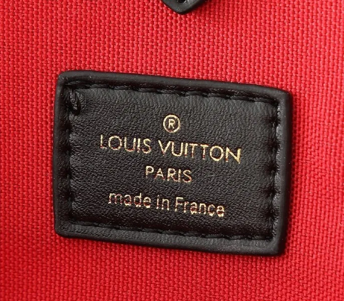 Monogram Reverse Canvas OnTheGo Voyage — image 6