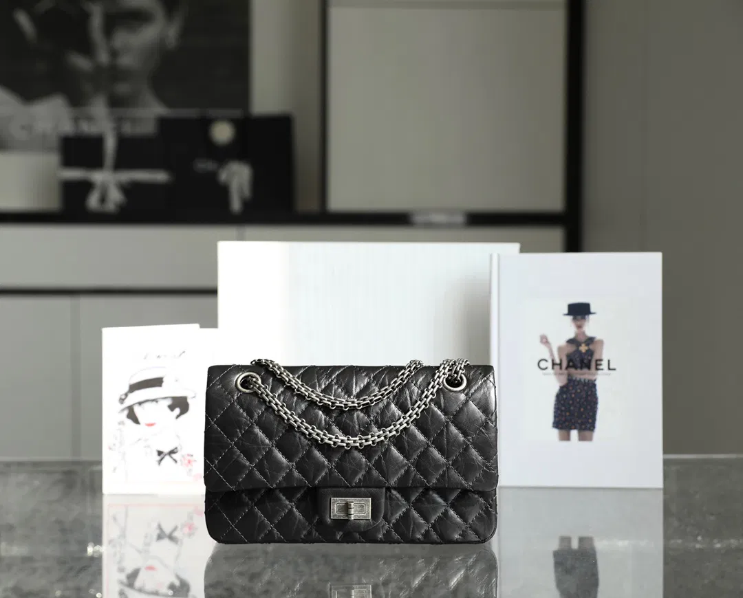Classic flap bag