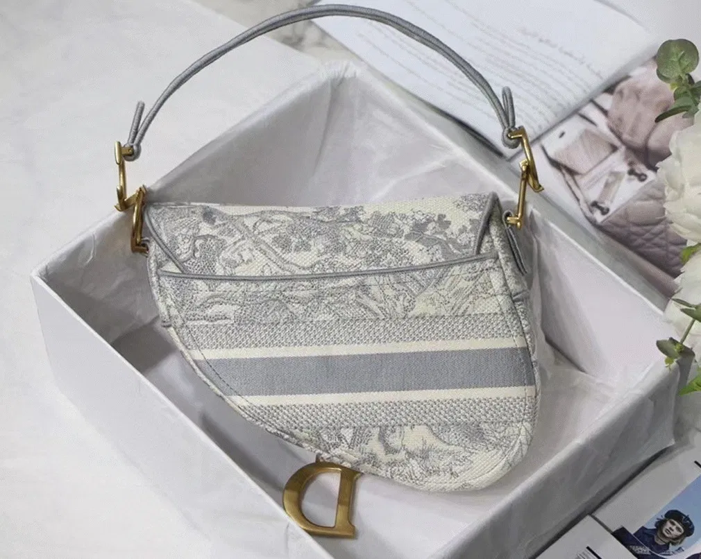 Dior Saddle Bag in Grey Toile de Jouy Embroidery — image 7