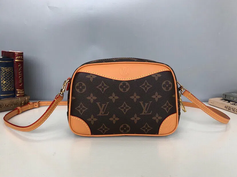 LV DEAUVILIE — image 3