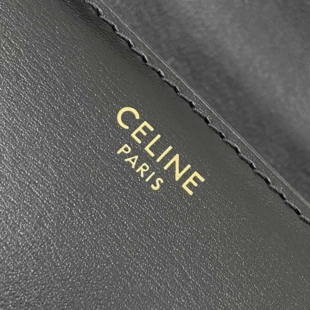 Top Quality Celine Triomphe Medium Bag In Black — image 3