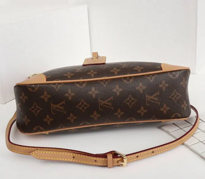 Louis Vuitton Monogram Canvas Odeon MM Bag In Natural — image 4
