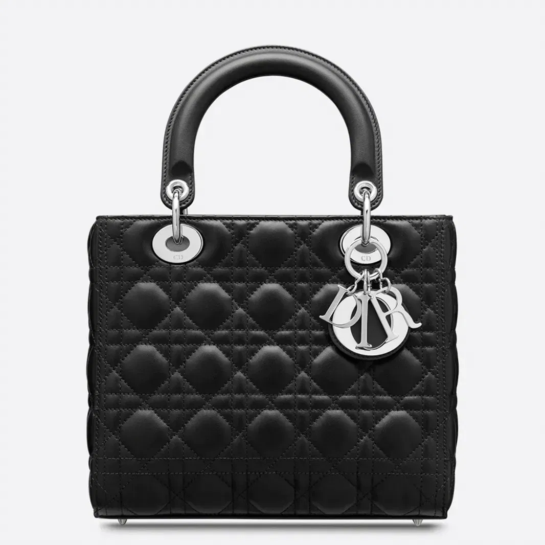 Dior Lady Dior Medium Bag in Noir