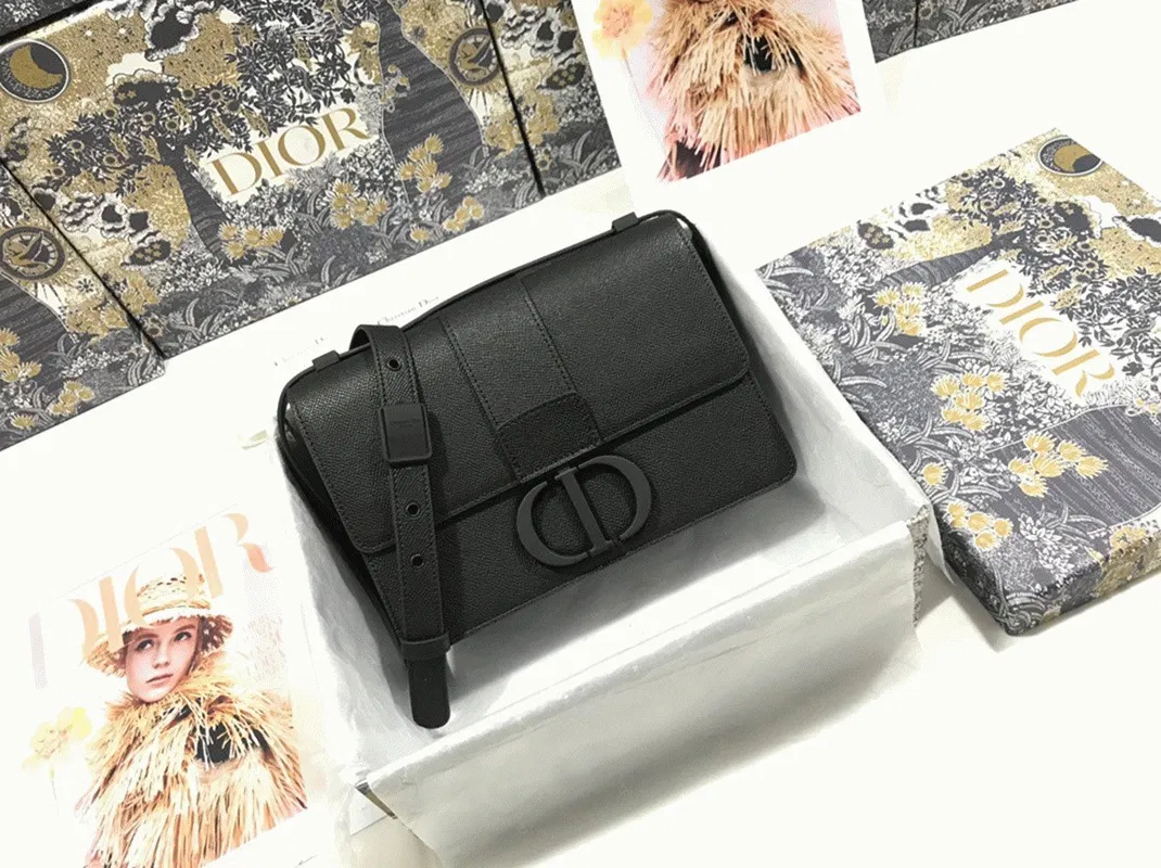 Dior 30 Montaigne Medium Bag in Black Ultramatte Grained Calfskin — image 3