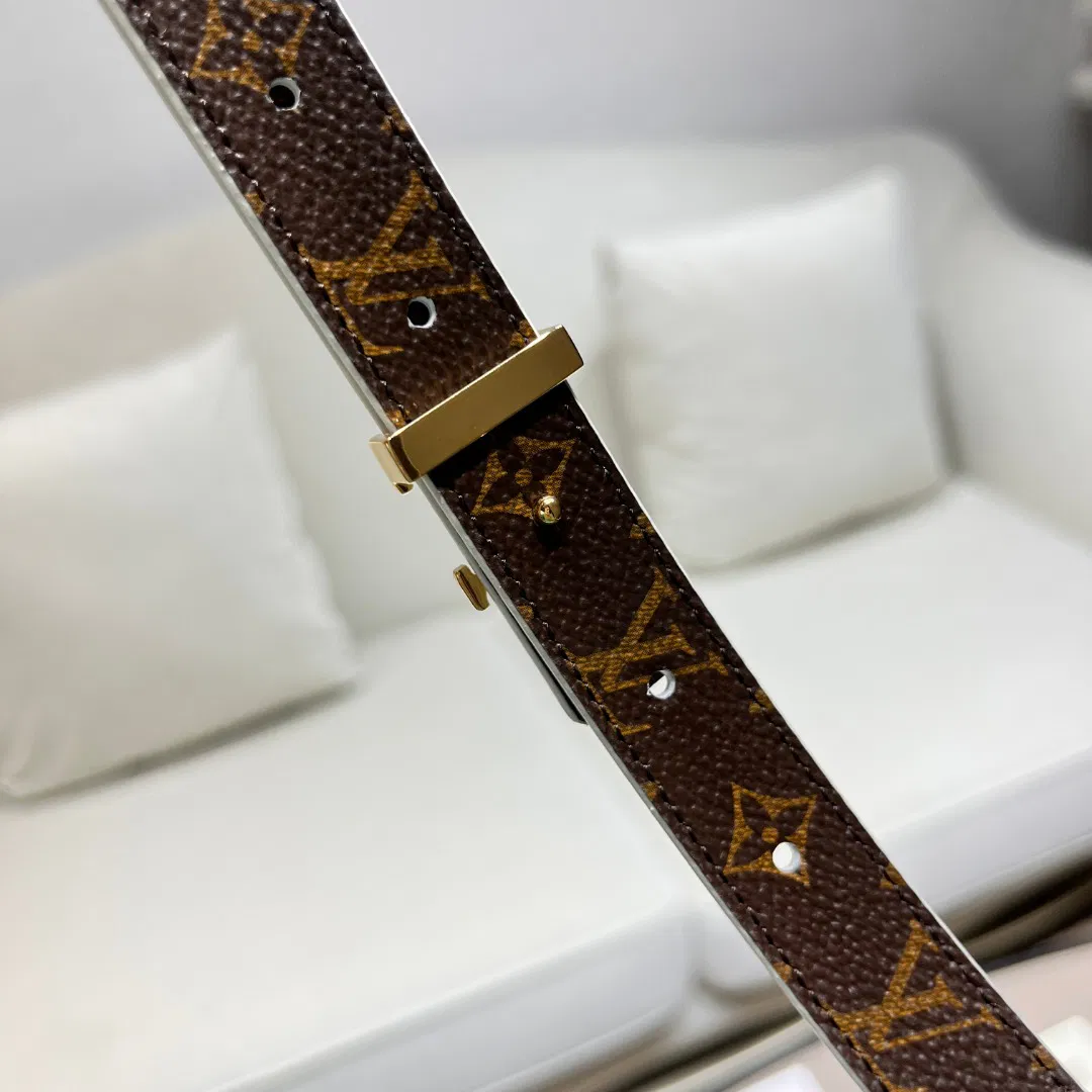 LV INITIALES — image 8