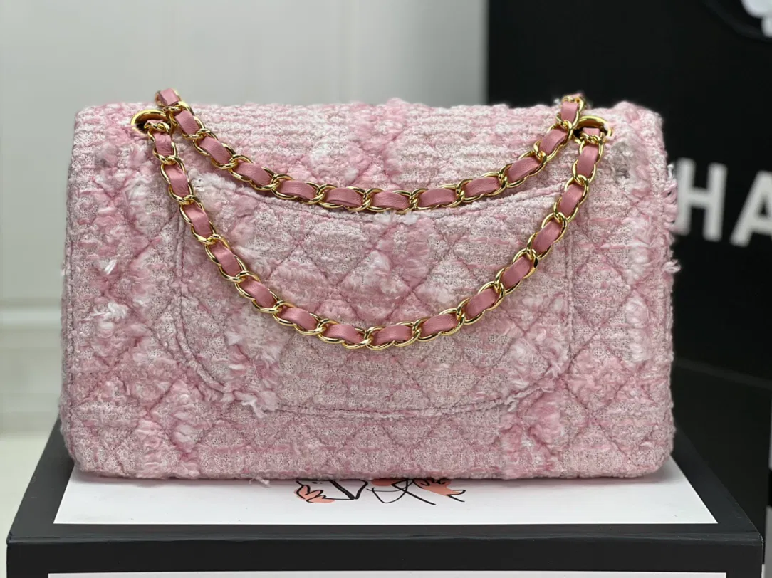 CLASSIC FLAP BAG — image 9