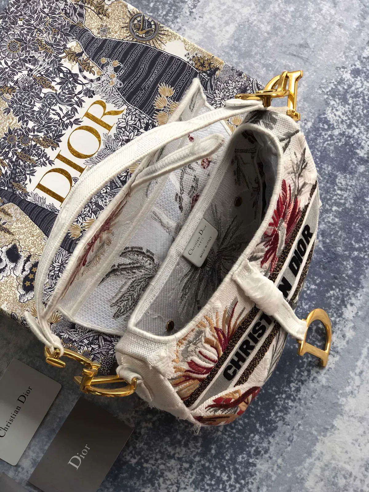 Dior Saddle Bag — image 7