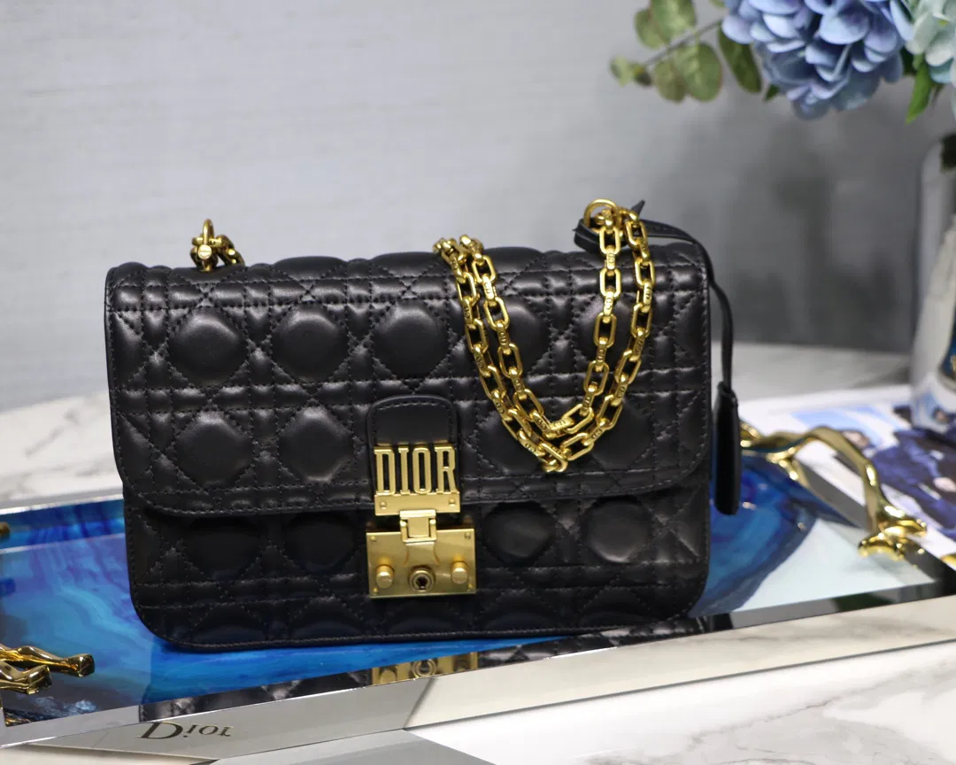 Dior Addict Chain bag