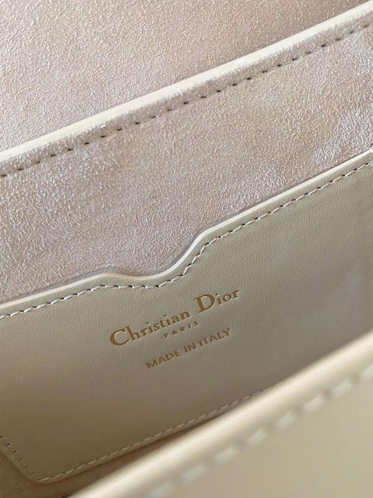 Dior Bobby East-West Bag in Beige — image 9