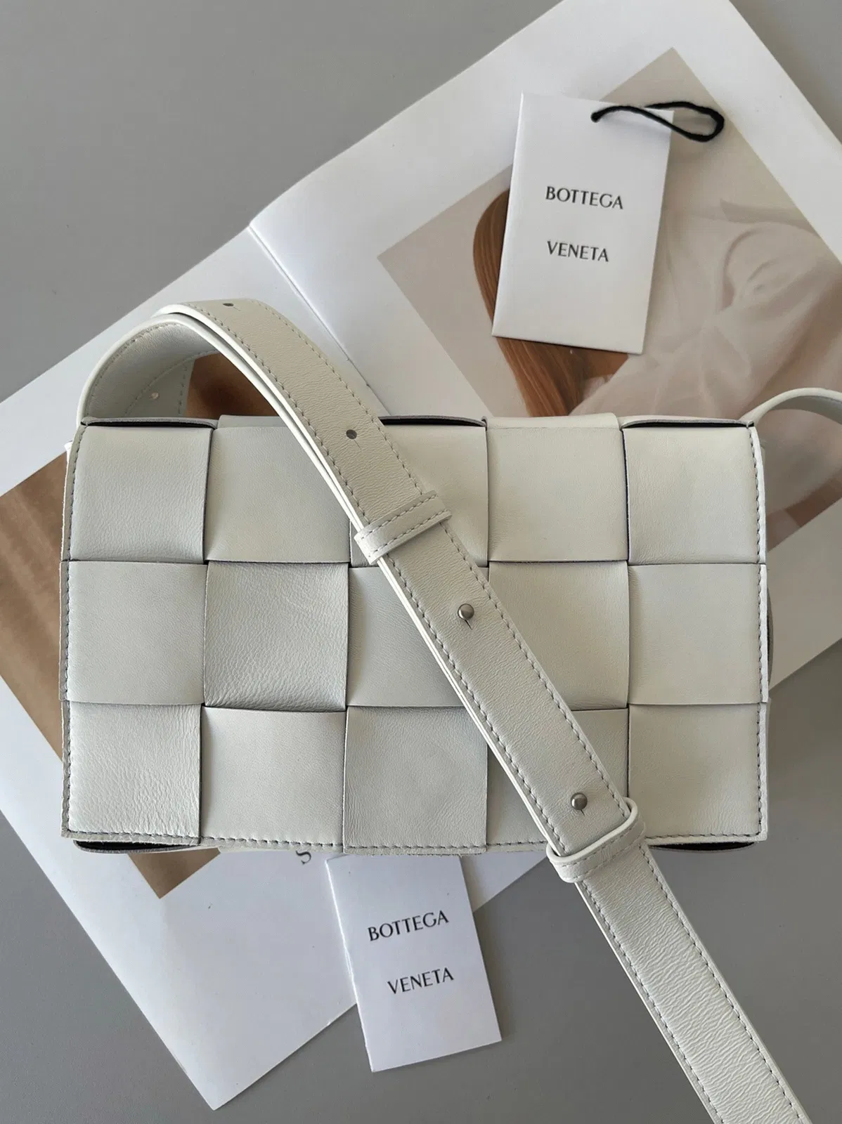 Top Quality Bottega Veneta Cassett Bag In White — image 3