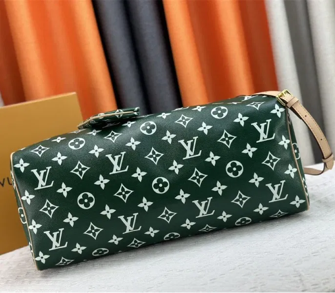 Louis Vuitton Speedy P9 Bandouliere 50 Bag In Green — image 5