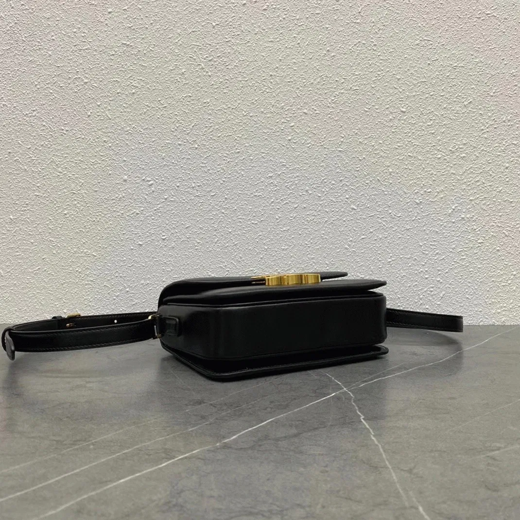 Top Quality Knockoff Celine Triomphe Teen Bag In Black — image 5
