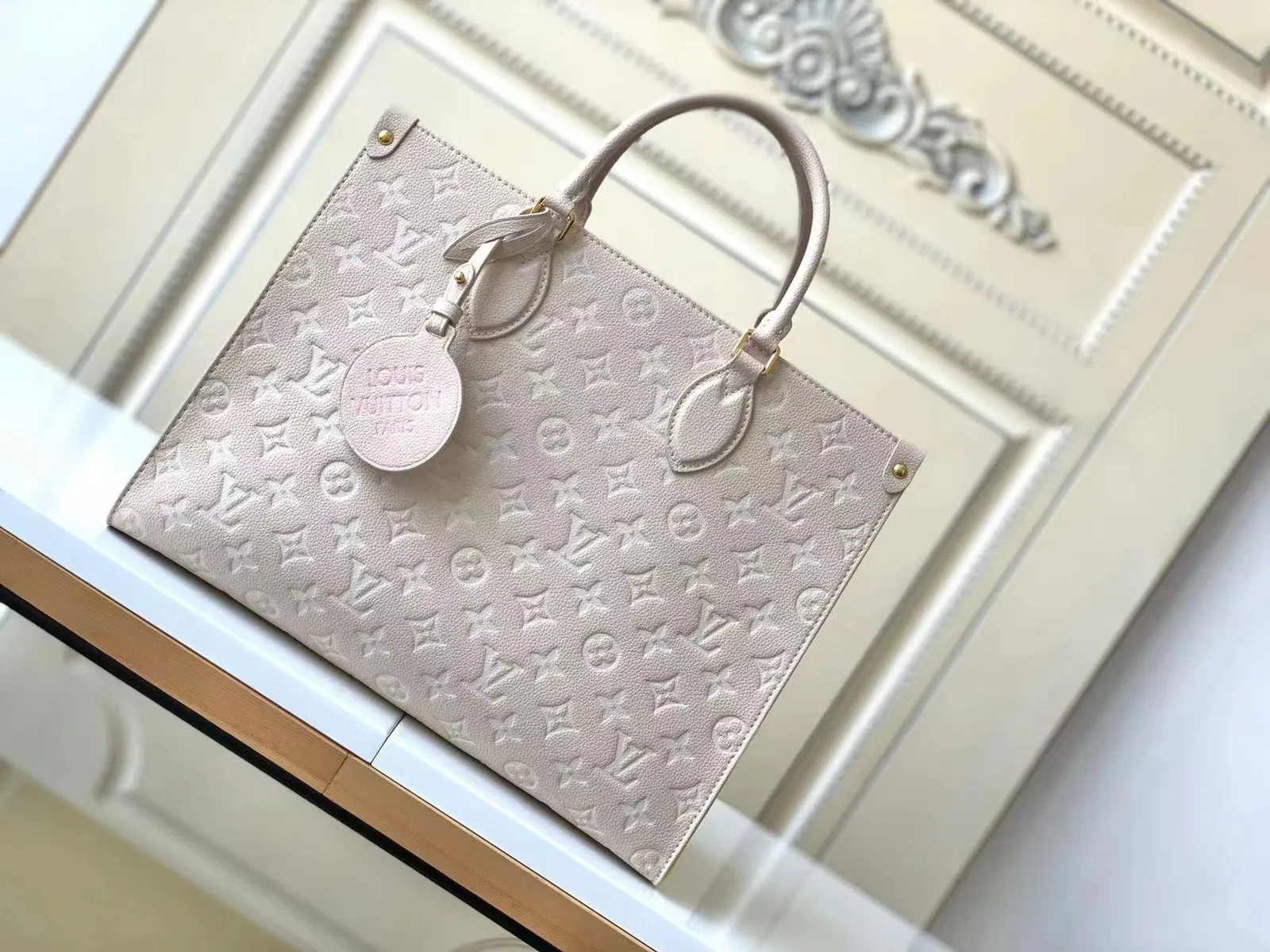 Louis Vuitton OnTheGo MM — image 2