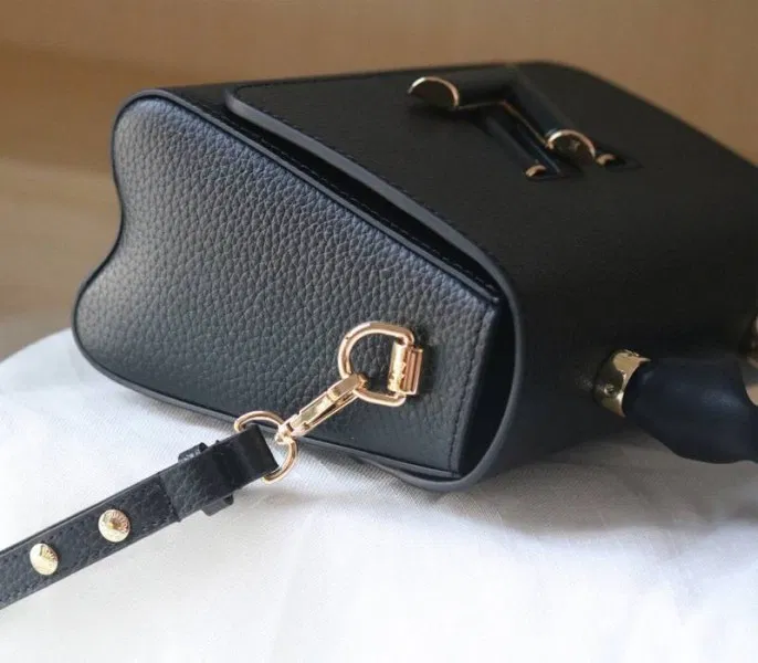 Louis Vuitton Taurillon Leather Twist MM Scrunchie Handle In Black — image 7