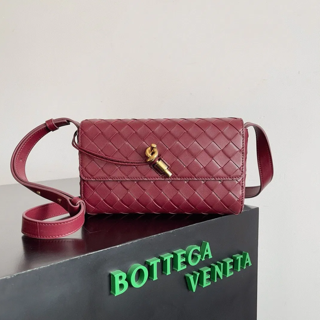 Bottega Veneta Mini Andiamo Cross-Body Bag Barolo — image 2