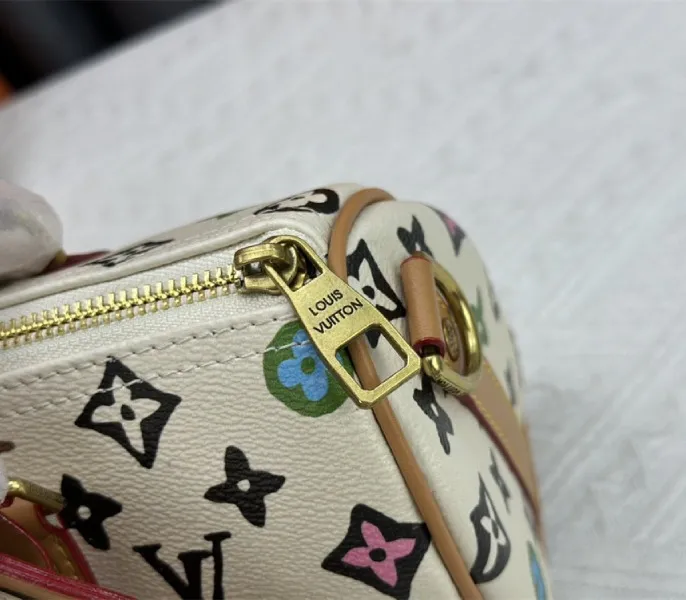 Louis Vuitton Monogram Craggy Keepall Travel 25 Bag In Vanilla — image 8