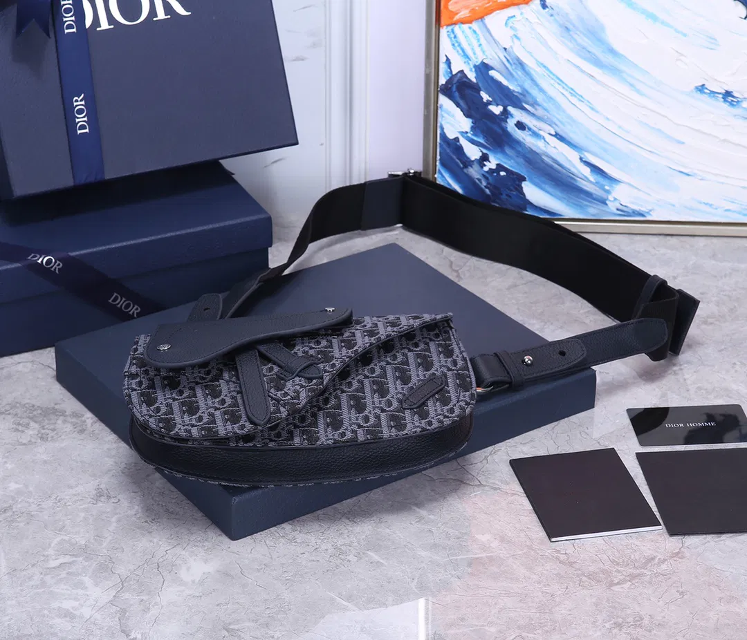 Dior Saddle Man’s Bag — image 3