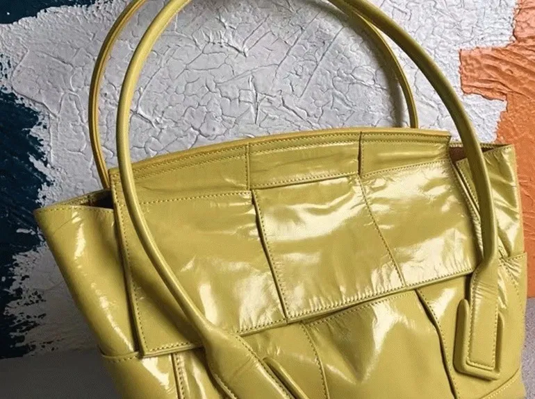 Top Quality Bottega Veneta Arco Medium Bag In Yellow Intrecciato Leather — image 8