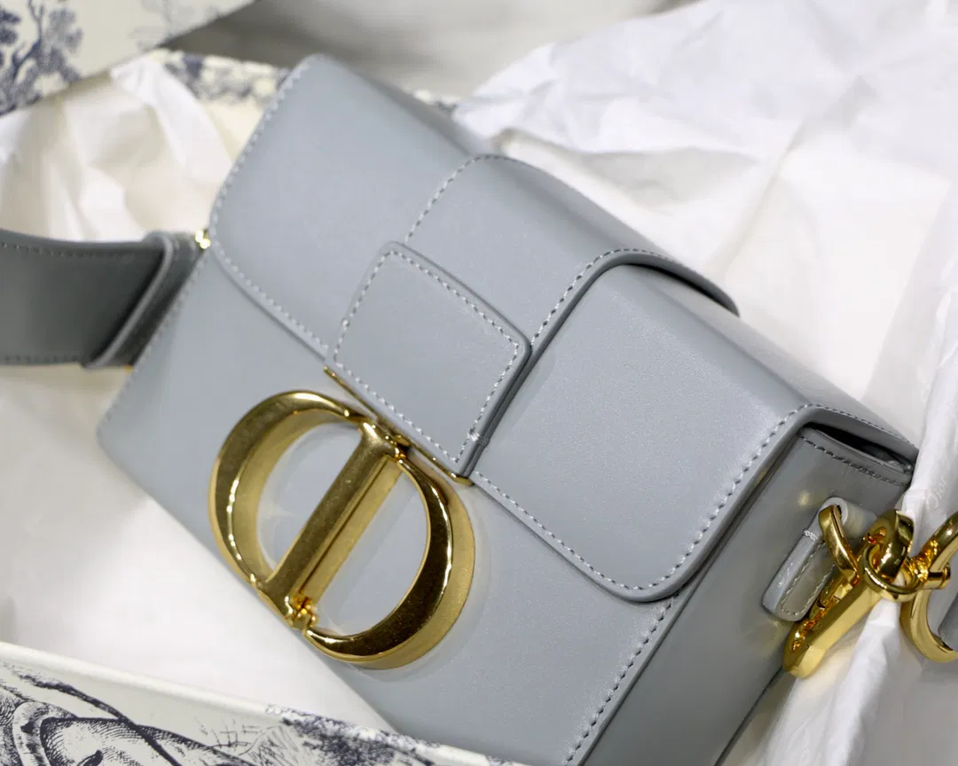 Dior 30 Montaigne — image 4