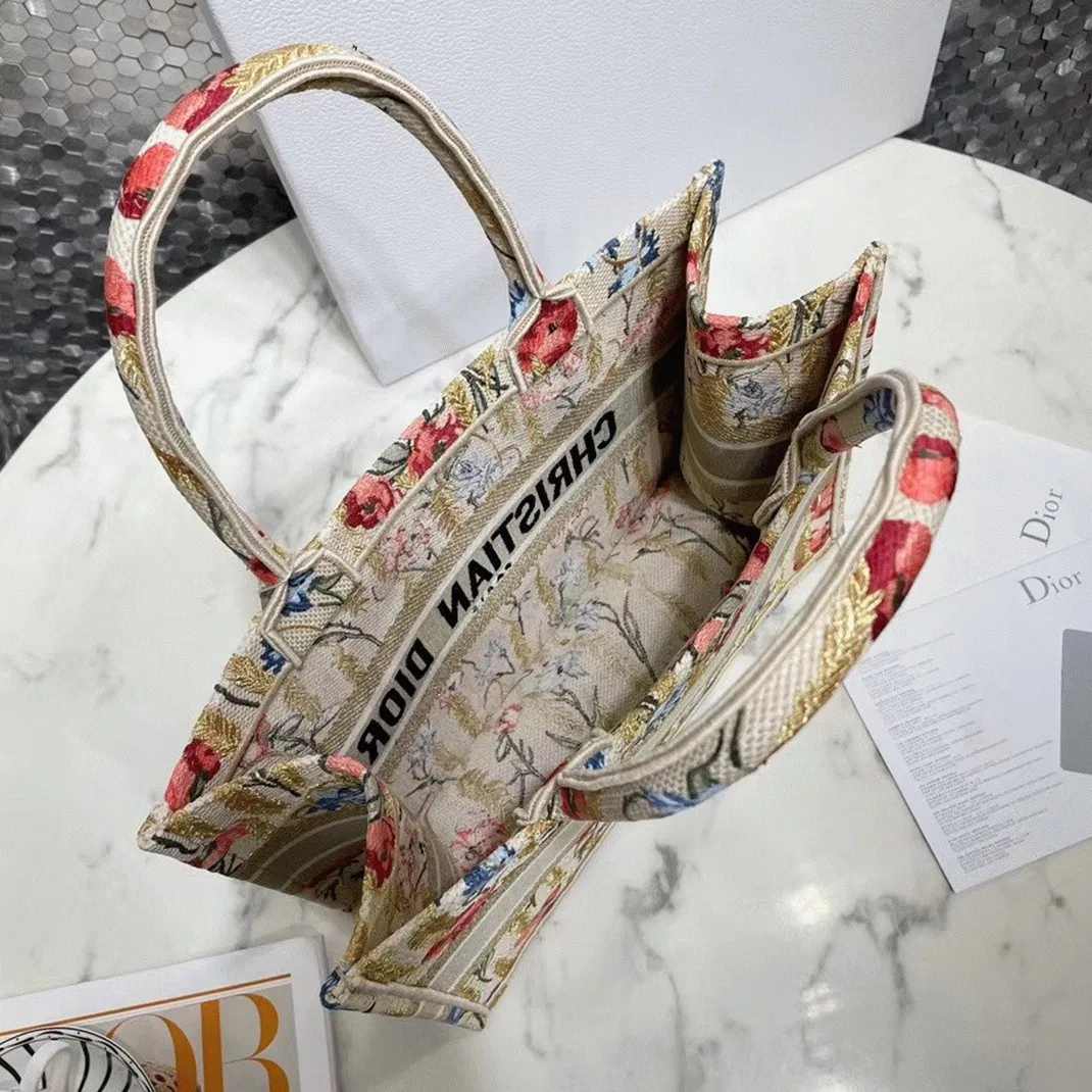 Dior Medium Book Tote Bag in Hibiscus Metallic Thread Embroidery — image 2