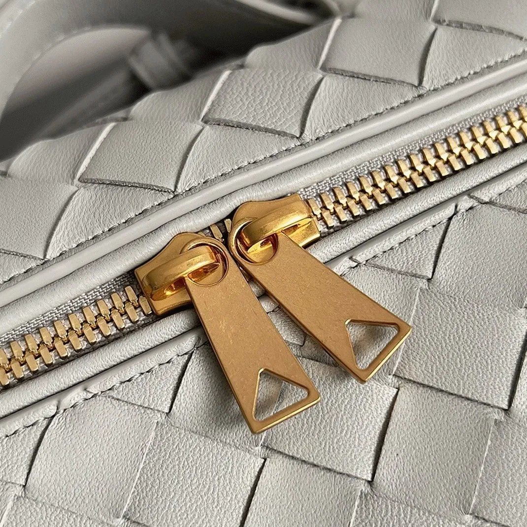 Bottega Veneta Bang Bang Vanity Case Ivory — image 7