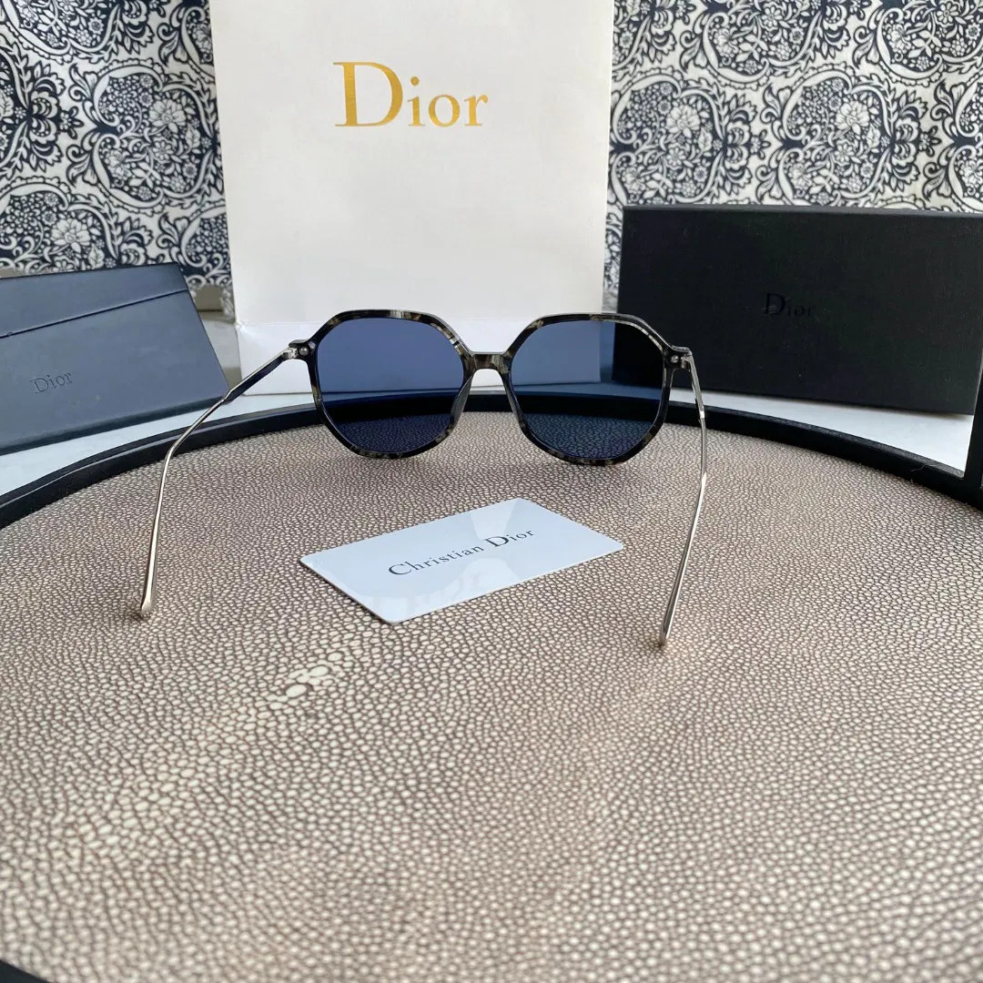 Round Sunglasses — image 7