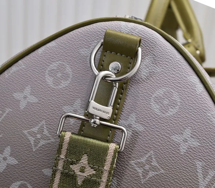 LV Monogram Gradient Canvas Keepall Bandouliere 55 In Khaki Green — image 8