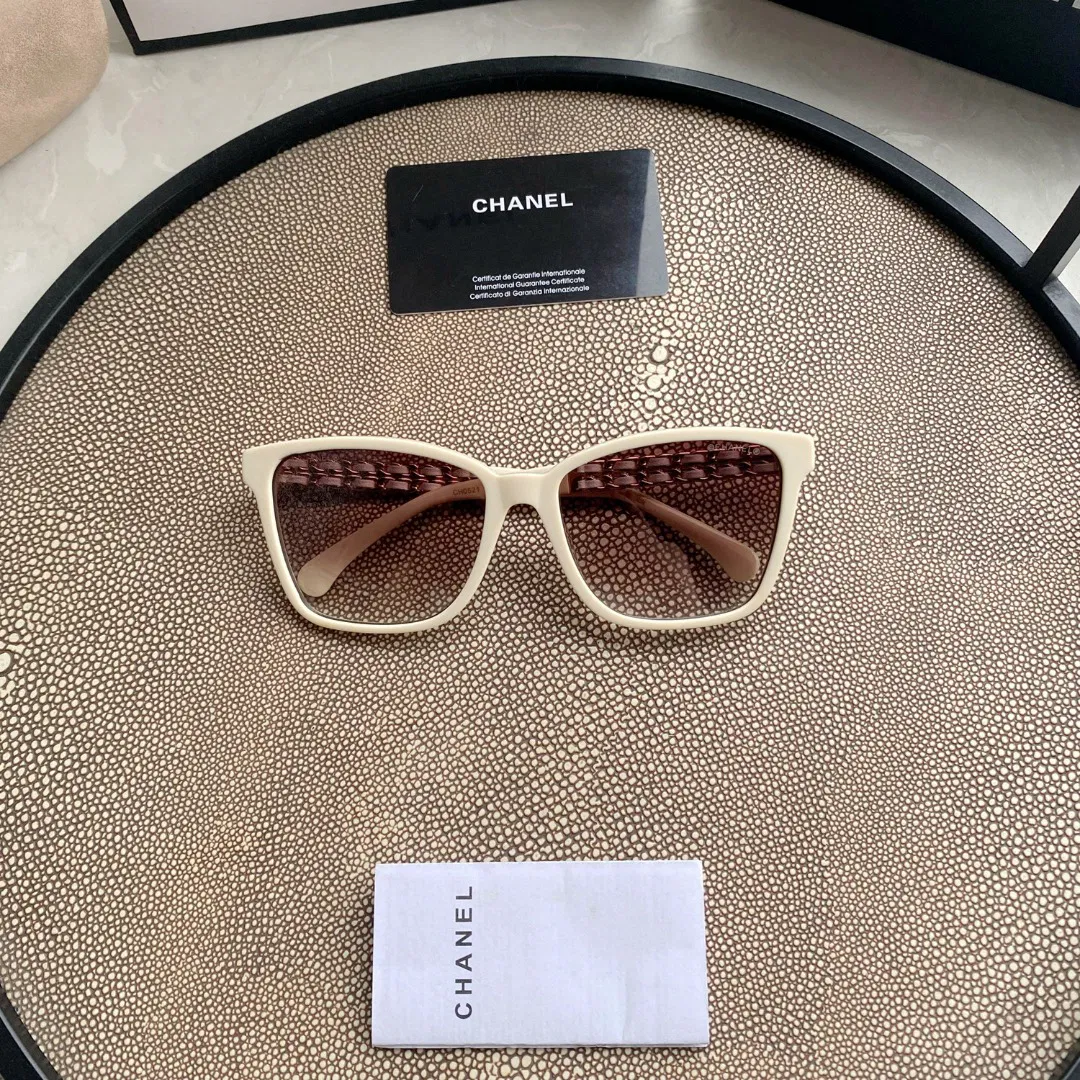 CHANEL Sunglasses