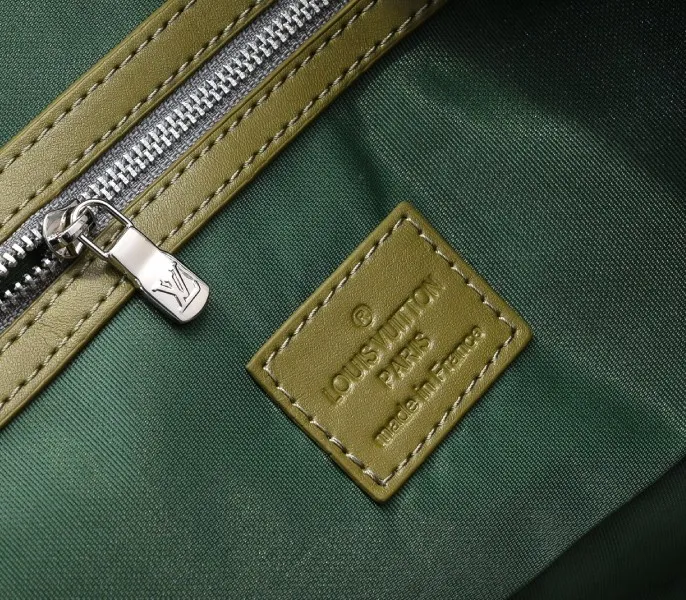 LV Monogram Gradient Canvas Keepall Bandouliere 55 In Khaki Green — image 6