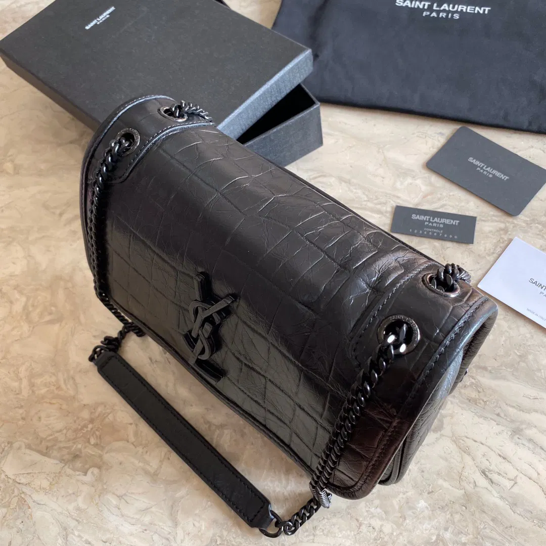 NIKI MEDIUM IN CRINKLED VINTAGE LEATHER — image 6