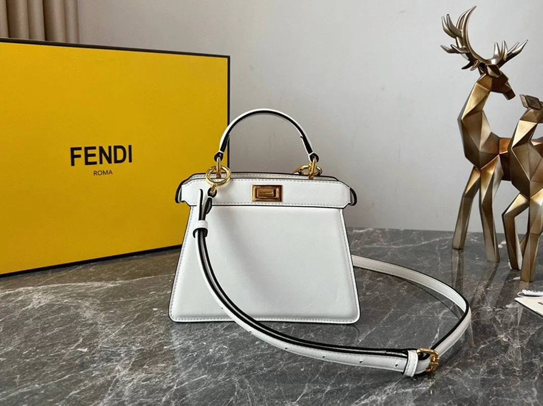 Top Quality Fendi Peekaboo ISeeU Petite Bag In White Nappa Leather — image 8