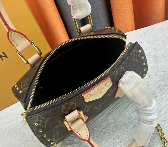 Louis Vuitton Monogram Canvas Cruise 2025 Speedy 20 Trunk Bag In Natural — image 6