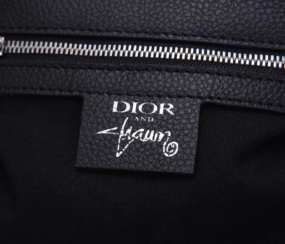 Dior Cell Phone Bag — image 9