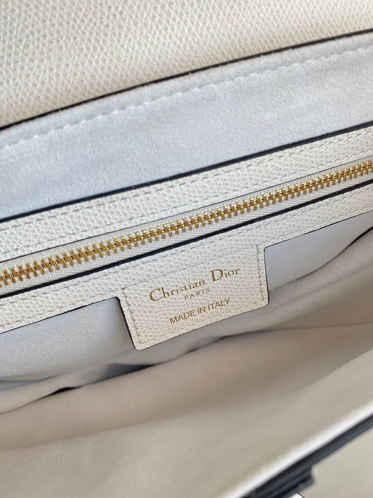 Dior Saddle Bag with Strap in White Grained Calfskin — image 6