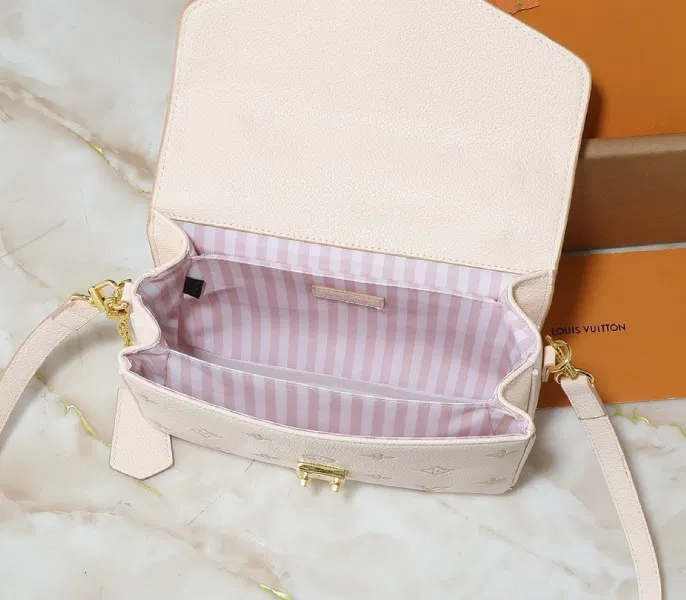 LV Metis Pochette Eden — image 5