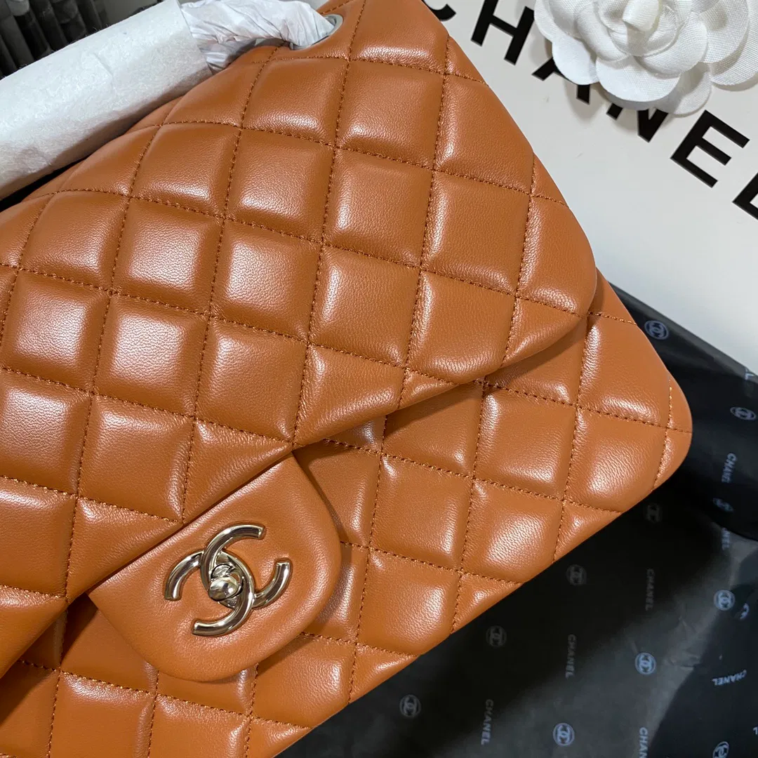 Chanel Flap Bag Large — image 4