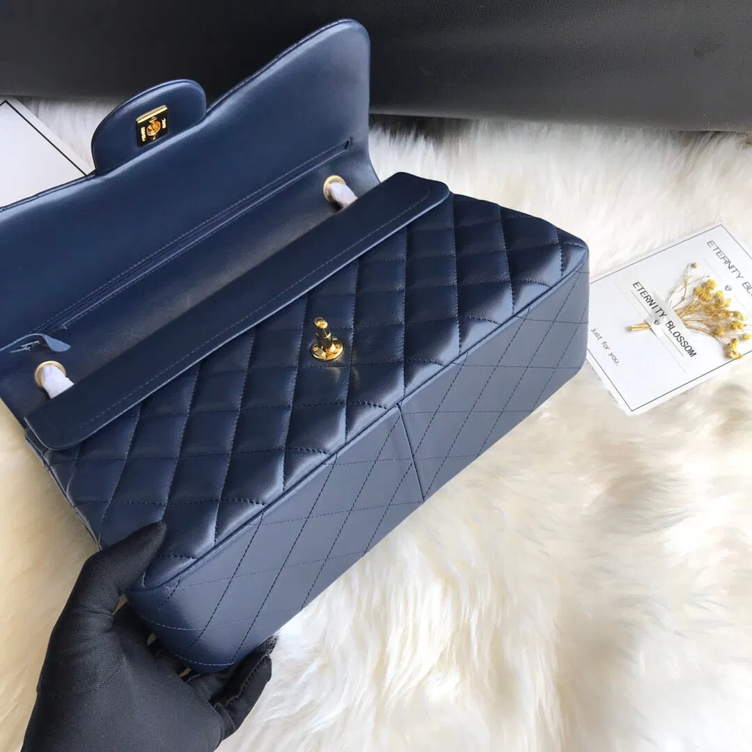 CHANEL LARGE CLASSIC HANDBAG(High-end grade) — image 3