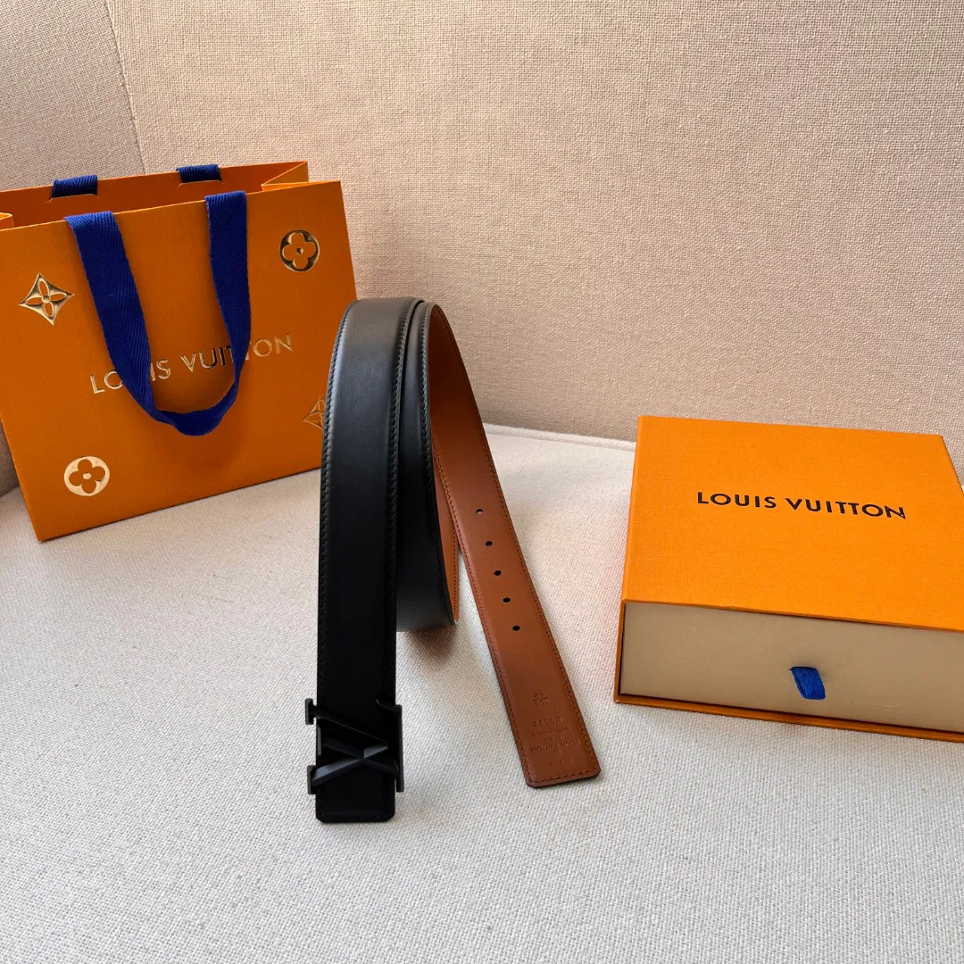 LV initiales — image 5