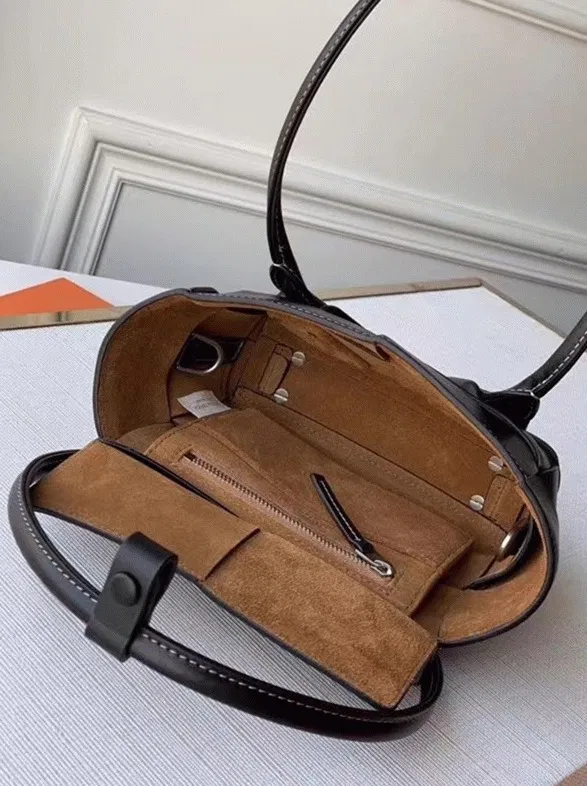 Top Quality Bottega Veneta Arco Mini Bag In Black — image 6