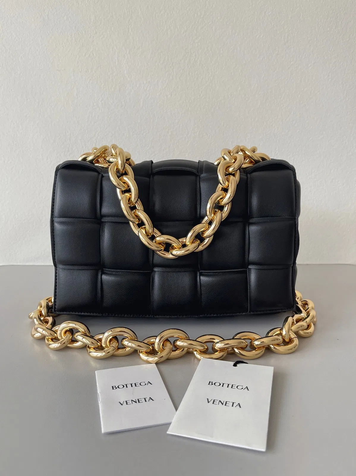 Top Quality Bottega Veneta Chain Cassette Bag In Black — image 7