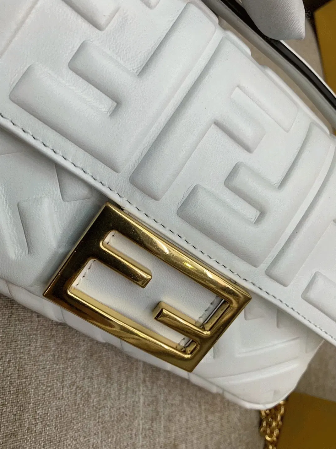 White FF Logo Fendi Medium Baguette Bag — image 9