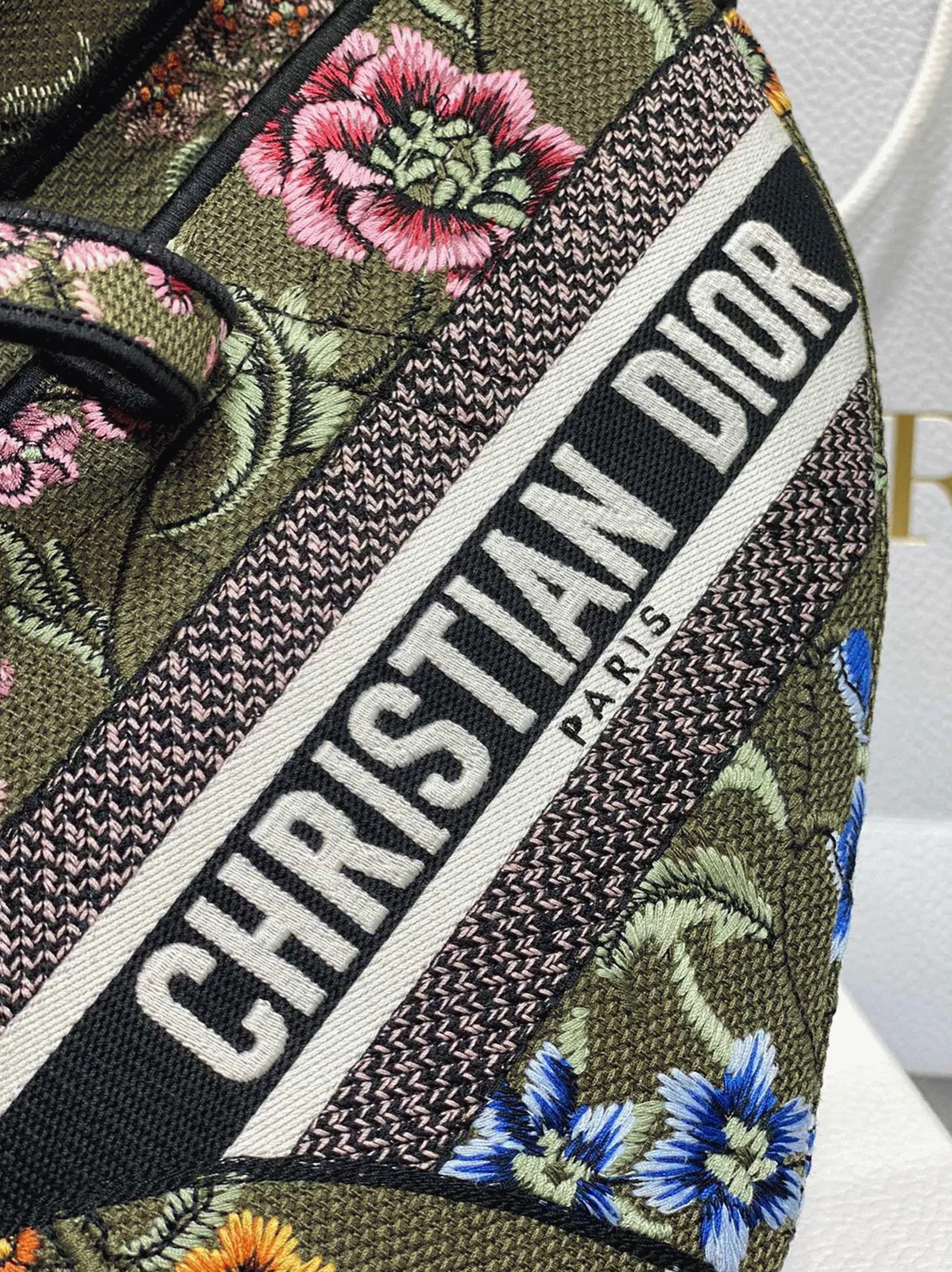 Dior Saddle Bag Knockoff in Green Multicolor Dior Petites Fleurs Embroidery — image 9