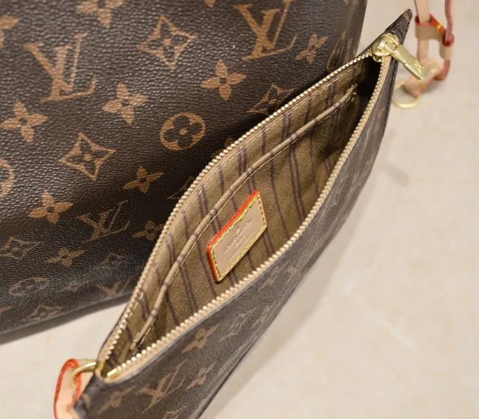 Louis Vuitton Monogram Canvas Neverfull MM Tote In Beige — image 9